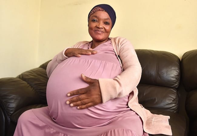 South Africa: महिला ने एक साथ दिया 10 बच्चों को जन्म, बना दिया वर्ल्ड  रिकॉर्ड!, south african woman gives birth to 10 babies