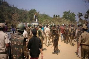 Border Row: मिजोरम के बाद अब असम और मेघालय के बीच सीमा विवाद बढ़ा, भिड़ंत में पुलिस अफसर घायल