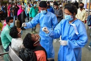 Coronavirus in India: बीते 24 घंटे में आए कोरोना के 38 हजार 164 नए केस, 499 लोगों की मौत