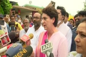 प्रियंका गांधी की ‘हाईटी’ में किस मीडिया वाले ने कर दी जासूसी? 5 बाकी बचे विधायकों वाली कांग्रेस में छिड़ा नया घमासान