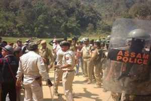 Assam Mizoram Border:  सीमा विवाद पर आपस में भिड़े असम और मिजोरम के लोग, दोनों मुख्यमंत्रियों से केंद्र कर रही बातचीत