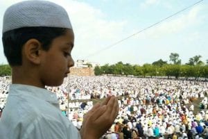 Why Eid Ul Fitr Is Celebrated: आप जानते हैं क्यों मुस्लिम समुदाय मनाता है ईद-उल-फित्र का त्योहार?, यहां मिलेगी आपको इससे जुड़ी हर एक जानकारी