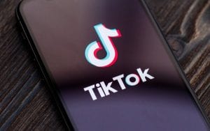 TikTok: अमेरिका में फूड डिलीवरी सर्विस शुरू करेगा टिकटॉक