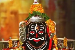 Madhya Pradesh: सावन महीने के पहले दिन उज्जैन के महाकालेश्वर मंदिर में बिना श्रद्धालुओं के विशेष पूजा, यहां देखें Video