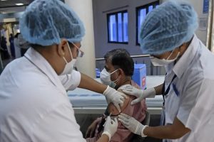 Coronavirus: UP में टीकाकरण 13 करोड़ पार, देश में सर्वाधिक वैक्सीनेशन करने वाला बना पहला राज्य