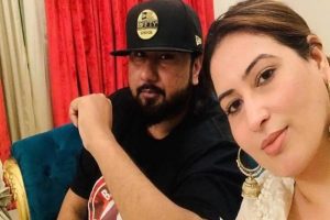 Honey Singh: तीस हजारी कोर्ट में पेश हुए सिंगर हनी सिंह, पत्नी ने लगाए हैं मानसिक और आर्थिक शोषण के आरोप