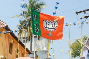 UP: BJP को घेरने के लिए विपक्ष तैयार, ‘जन आशीर्वाद यात्रा’ बनाम ‘भाजपा हटाओ यात्रा’ करेगा शुरू