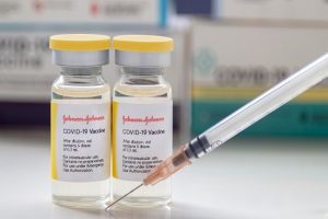 Johnson & Johnson की वैक्सीन से देश की जनता को मिला कोरोना के खिलाफ एक और हथियार, जानिए क्या होगी इसकी कीमत