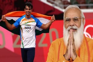 Olympics में नीरज ने लहराया भारत का परचम, पीएम मोदी से वार्तालाप में शेयर की थी ये बातें