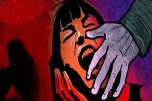 Jharkhand: हेमंत सोरेन के राज में महिलाओं पर अत्याचार जारी, दुमका में निर्वस्त्र कर घुमाया