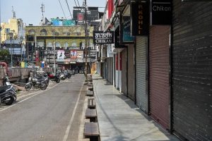 UP Lockdown : यूपी में साप्ताहिक बंदी को पूरी तरह से किया गया खत्म, अब रविवार को भी पहले की तरह खुलेंगे बाजार