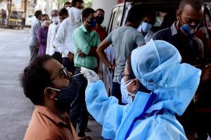 Coronavirus: भारत में पिछले 24 घंटे में कोरोना के 18,132 नए मामले, 193 लोगों की मौत