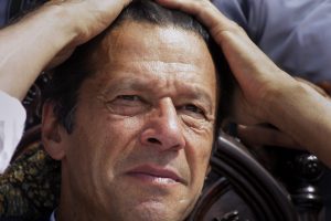 Inflation Worries: पाकिस्तान में रिकॉर्ड महंगाई से भुखमरी के हालात, विपक्ष के बाद जनता ने भी दिया ‘इमरान हटाओ’ का नारा