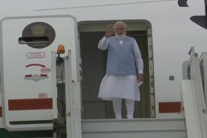 Delhi: अमेरिकी दौरे के बाद स्वदेश लौटे PM मोदी, एयरपोर्ट पर हुआ भव्य स्वागत