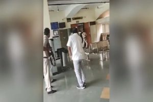 Delhi Rohini Court Gangwar Video: रोहिणी कोर्ट में गोलीबारी का Video