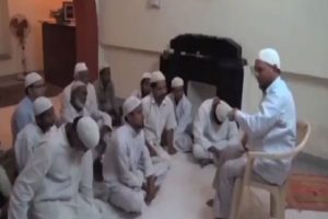 यूपी में IAS अधिकारी के घर इस्लामिक शिक्षा पर बवाल, वीडियो वायरल होने पर केस दर्ज, जांच के लिए SIT का गठन
