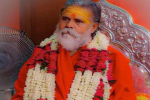 Mahant Narendra Giri death case: अखाड़ा प्रमुख गिरि की मौत की सीबीआई जांच की मांग