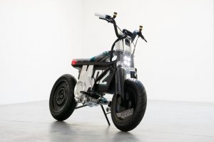 BMW Mini Bike: बीएमडब्ल्यू ने पेश की सीई 02 इलेक्ट्रिक मिनी बाइक, बैटरी क्षमता नहीं की साझा