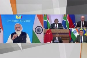 BRICS Summit: ब्रिक्स सम्मेलन में PM मोदी ने कही ऐसी बात की जिनपिंग और पुतिन समेत सभी नेता मुस्कुराते हुए हो गए खड़े