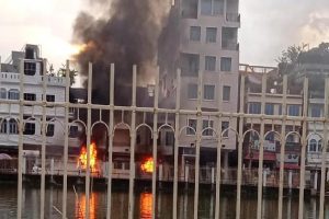 Tripura: BJP-CPM के हिंसक झड़प, पूर्व मंत्री की गाड़ी में आगजनी