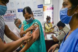 Coronavirus: उत्तर प्रदेश में रिकॉर्ड टीकाकरण, एक दिन में लगे 34.9 लाख से ज्यादा टीके