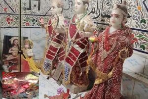 पाकिस्तान में दिवाली से पहले हुआ हिंदू मंदिर पर हमला, दानपेटी से लूटे 25 हजार, मूर्तियों को भी किया खंडित