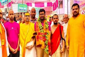 युवा चेतना के राष्ट्रीय संयोजक रोहित कुमार पहुंचे मां विंध्यवासिनी के दरबार, दर्शन कर किया पूजा पाठ