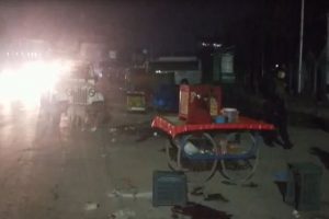 कश्मीर में फिर से आतंकियों की कायराना हरकत, यूपी और बिहार के युवकों को गोली मारी