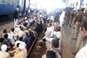 Lakhimpur Case: लखीमपुर मामले के विरोध में आज पूरे देश में किसानों का ‘रेल रोको आंदोलन’