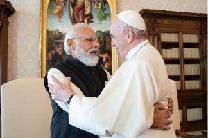 G20 Summit: पोप फ्रांसिस से मिले पीएम मोदी, 20 मिनट का फिक्स था टाइम एक घंटा चली मुलाकात, भारत आने का भी दिया न्यौता