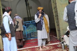Afghanistan: गजनवी की कब्र पर पहुंचा तालिबानी नेता, गर्व से साथ किया सोमनाथ मंदिर तोड़े जाने का जिक्र