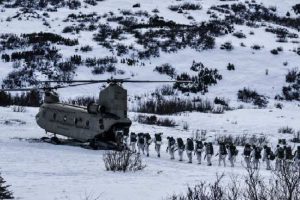India-US: अलास्का के बर्फीले पहाड़ों में भारतीय, अमेरिकी सेनाओं ने किया संयुक्त अभ्यास