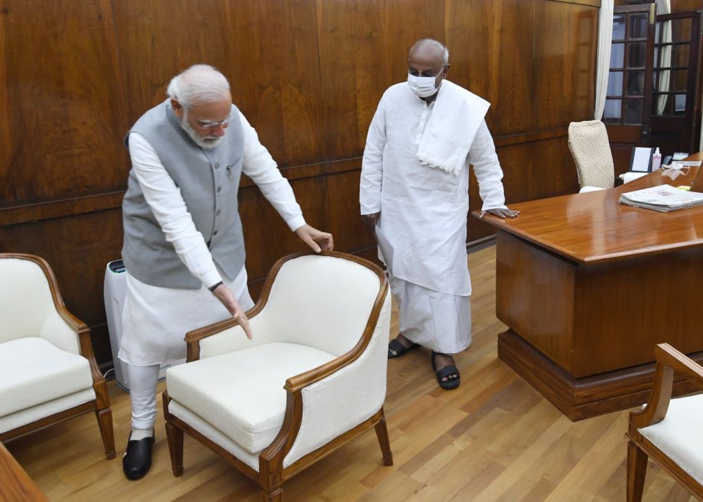 PM Modi and Devegowda