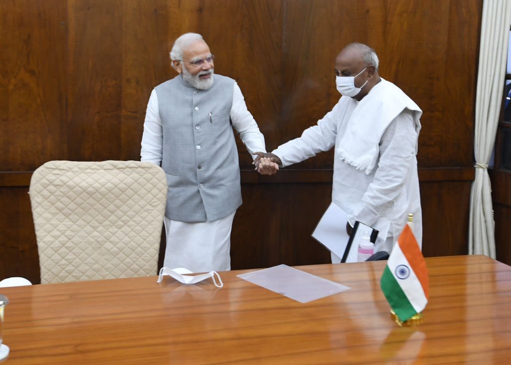 PM Modi and Devegowda