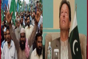 Pakistan: रिकॉर्ड महंगाई से पस्त पाकिस्तान, इमरान खान के खिलाफ खड़ी हुई आवाम, सत्ता खोने का डर!