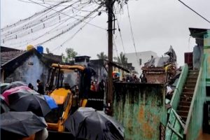 Tamil Nadu Rain: तमिलनाडु में भारी बारिश से गिरा घर, घटना में 4 बच्चों समेत 9 लोगों की मौत