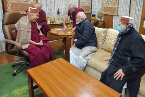 RSS प्रमुख भागवत ने तिब्बती आध्यात्मिक नेता दलाई लामा से की भेंट, देखिए तस्वीरों में