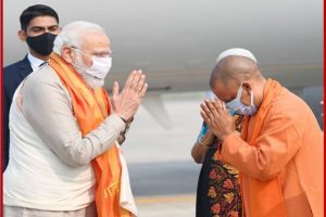 Kashi Vishwanath Corridor: भारत को वैश्विक मंच स्थापित करने का काम प्रधानमंत्री मोदी ने किया: योगी