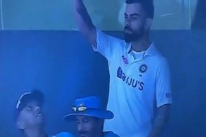 IND vs NZ: विराट कोहली ने कैमरामैन से लिए मजे, राहुल द्रविड़ की भी छूटी हंसी, Video पर मजेदार कमेंट कर रहे लोग