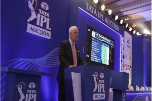 IPL Auction 2022: शिखर धवन के साथ हुई नीलामी की शुरूआत, श्रेयस अय्यर अब तक के सबसे महंगे खिलाड़ी