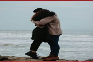 Hug Day 2022: आज है हग डे, इस दिन जानें गले लगने के तरीके और उनके अर्थ