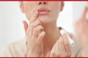 Lip Care Tips: होठों को बनाना चाहते हैं आकर्षक?, ये पांच बुरी आदतें अभी छोड़ दें