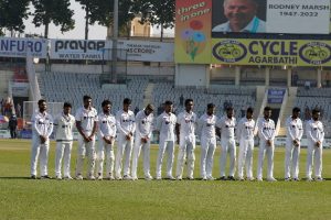 India vs Sri Lanka: पहले टेस्ट के दूसरे दिन टीम इंडिया ने दी रॉडनी मार्श और शेन वॉर्न को श्रद्धांजलि, काली पट्टी बांधकर मैदान में उतरे खिलाड़ी