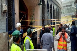 Pakistan: पाकिस्तान के पेशावर में मस्जिद में हुआ धमाका, 30 लोगों की गई जान