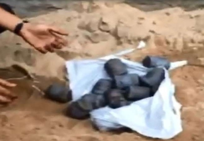 bombs in west bengal