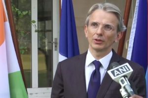 Emmanuel lenain: जारी युद्ध के बीच फ्रांसीसी राजदूत का बड़ा बयान, कहा-UNSC में भारत को मिले स्थायी जगह