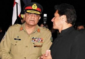Pakistan: जनरल बाजवा को निपटाने में खुद निपटे इमरान खान, पार्टी के सांसद ने ही Video में खोली पोल