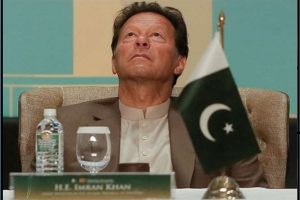 Pakistan: इमरान खान के लिए आज ‘कत्ल का दिन’, रैली के बाद छोड़ सकते हैं पाक का PM पद