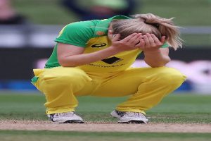 ICC Women World Cup: वर्ल्ड कप वार्मअप मैच के दौरान ऑस्ट्रेलियाई क्रिकेटर के साथ हुई ऐसी घटना, जानकर हंसते-हंसते आपके पेट में हो जाएगा दर्द