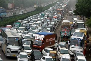 Delhi-Gurugram Traffic: ‘अहीर रेजिमेंट’ की मांग को लेकर प्रदर्शन, दिल्ली-गुरुग्राम एक्सप्रेस-वे पर लगा लंबा जाम, इन वैकल्पिक रास्तों का करें इस्तेमाल